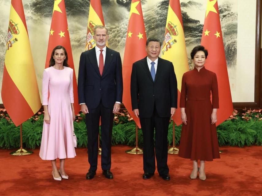 Posado del presidente de China y su esposa con Felipe VI y Letizia.