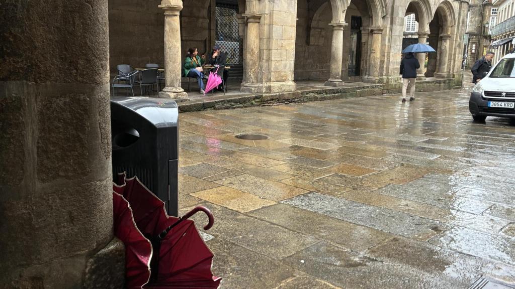 Santiago se despide de la alerta amarilla por viento para dar paso a una de lluvias