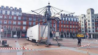 Montaje del tiovivo en Valladolid