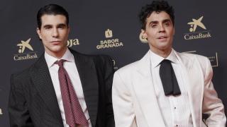 Javier Calvo y Javier Ambrossi en un acto público.