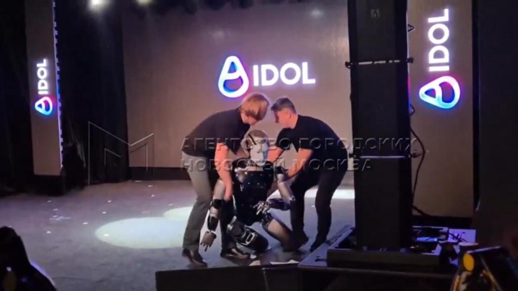 Momento de la caída del robot.