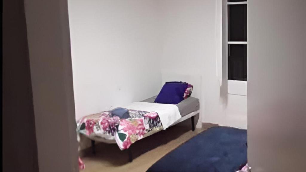 Una de las habitaciones del piso de Josep.