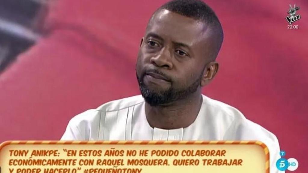 Tony Anikpe, en una de sus visitas al extinto 'Sálvame'.