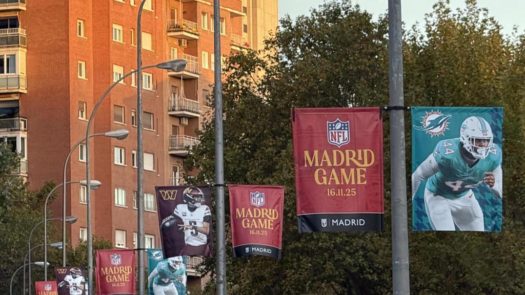 Carteles promocionales del partido de la NFL en Madrid.