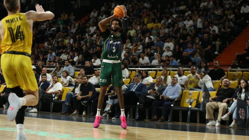 James Webb III durante el Mersin vs. Unicaja de la BCL