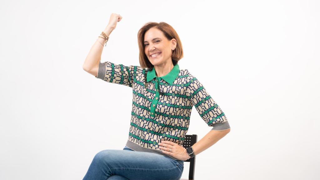 Imagen de la farmacéutica y nutricionista durante la grabación de su pieza para Magas.