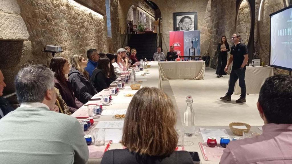 Cata de Aceites Abril.