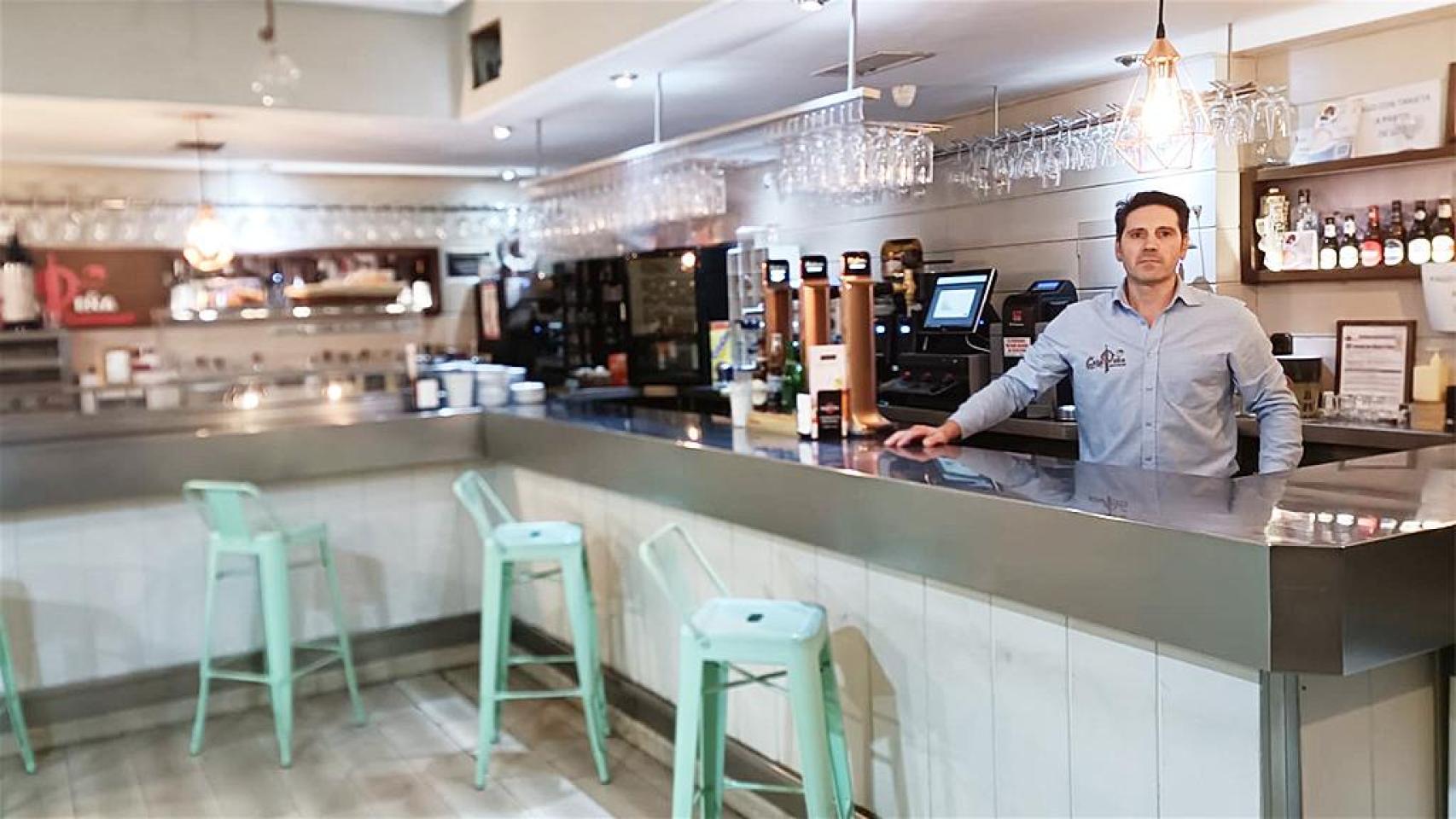 Sergio en el Restaurante Casa Peña de Villalón.