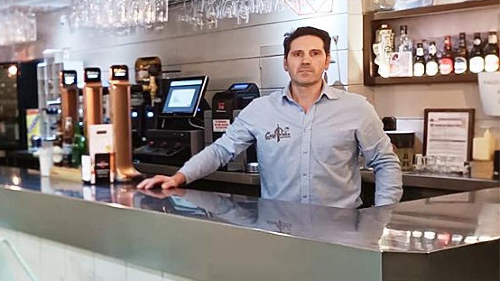 Sergio en el Restaurante Casa Peña de Villalón.