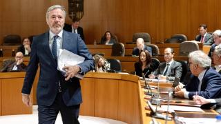 Jorge Azcón, en el Pleno de las Cortes de Aragón