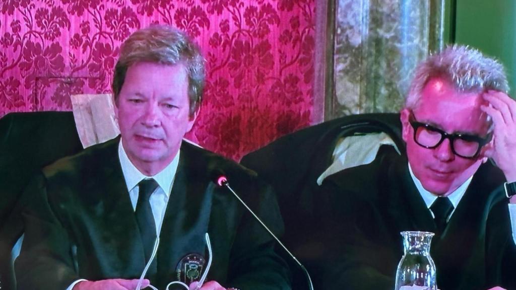 Ignacio de Luis (i), el letrado del Colegio de la Abogacía de Madrid.