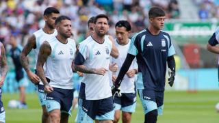 Leo Messi esta mañana en el entrenamiento de la selección argentina en el estadio Martínez Valero de Elche-