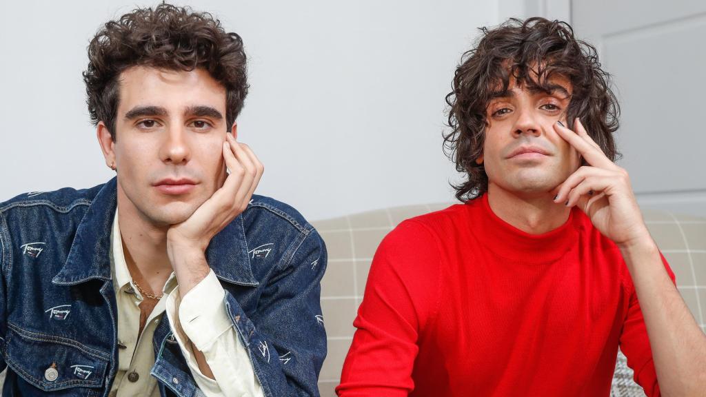 Javier Calvo y Javier Ambrossi en una fotografía captada en septiembre de 2020.