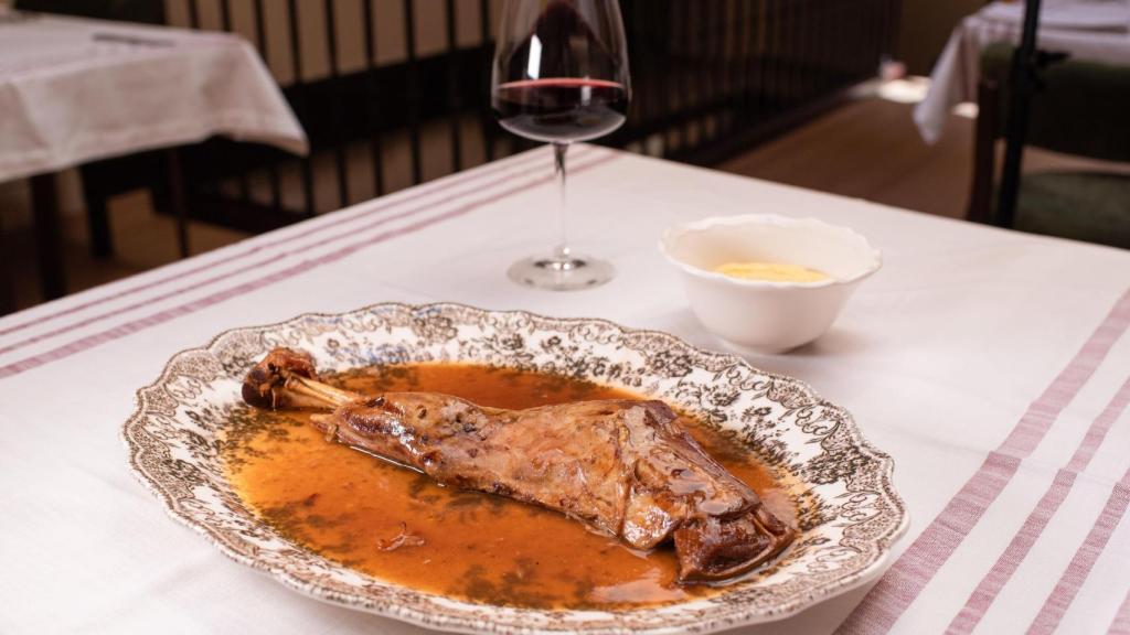 Cordero cocinado de Los Cuatro Tiempos en Toledo.
