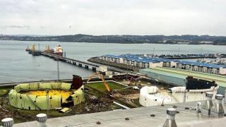 Repsol avanza en A Coruña el desmantelamiento de los tanques de crudo del puerto interior