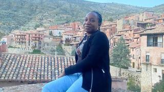 Bineta Siby en Albarracín donde vive y trabaja.