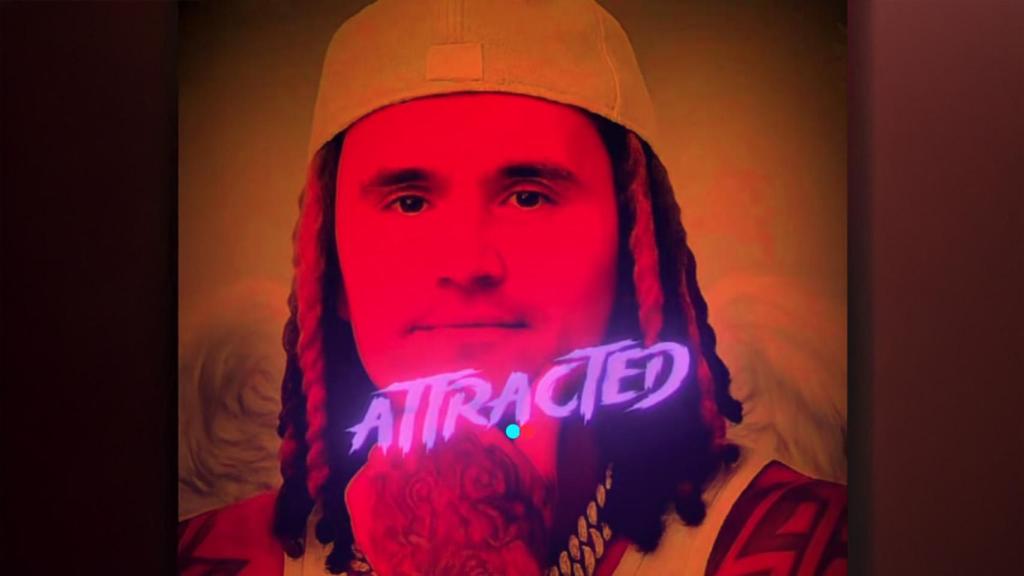 Rostro de Charlie Kirk en un 'face swap'.