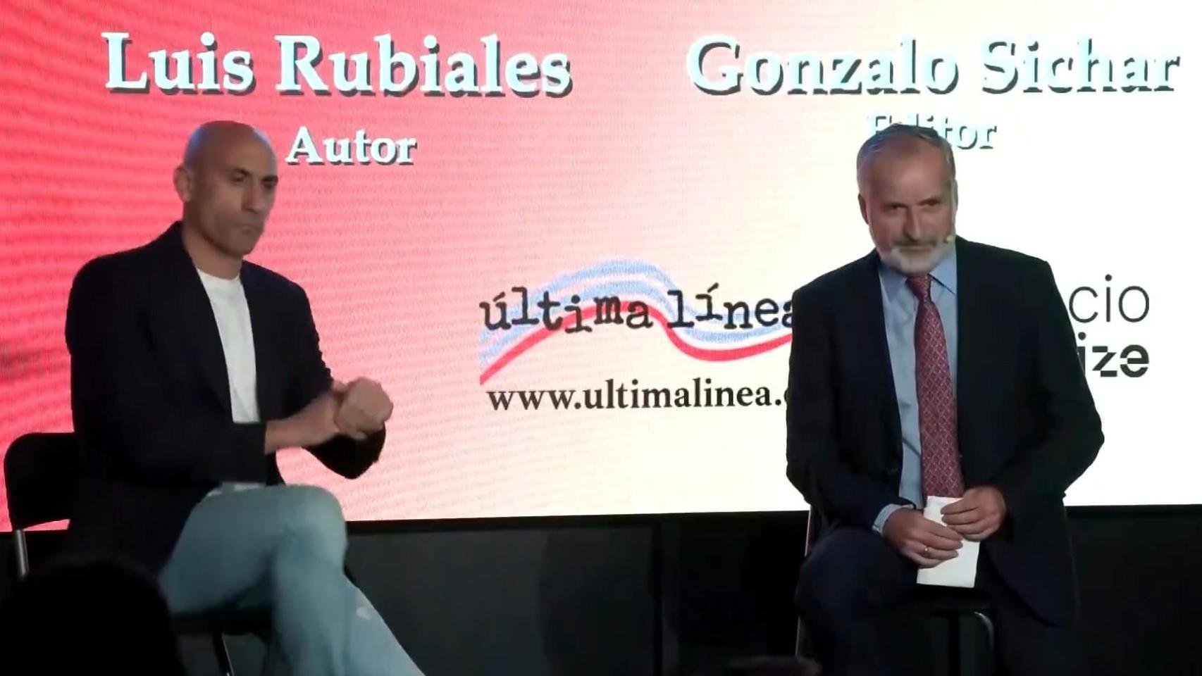 Luis Rubiales, durante el acto de presentación de su libro.