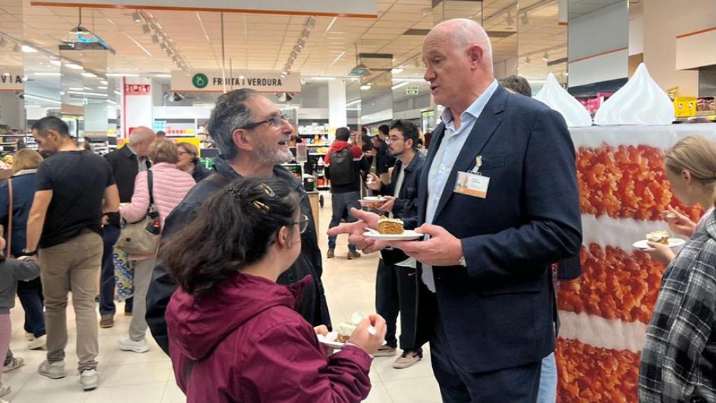 Supermercado Consum. EE