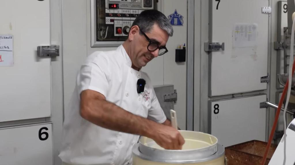 Matías, dueño de una pastelería en Mallorca