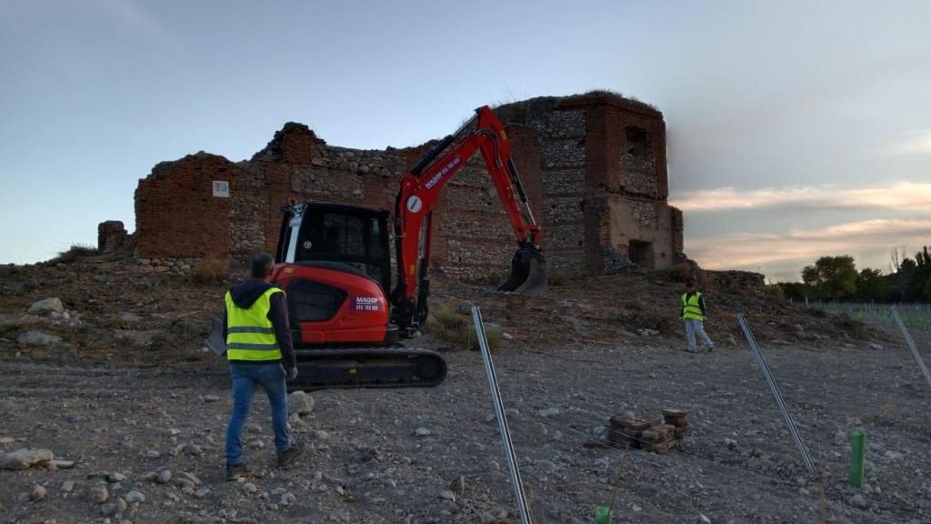 Comenzando los trabajos el pasado mes de septiembre en la Ermita de Vilches.