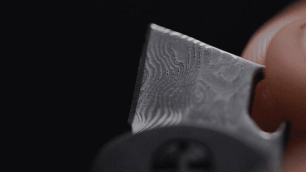 Hoja hecha en acero de Damasco.