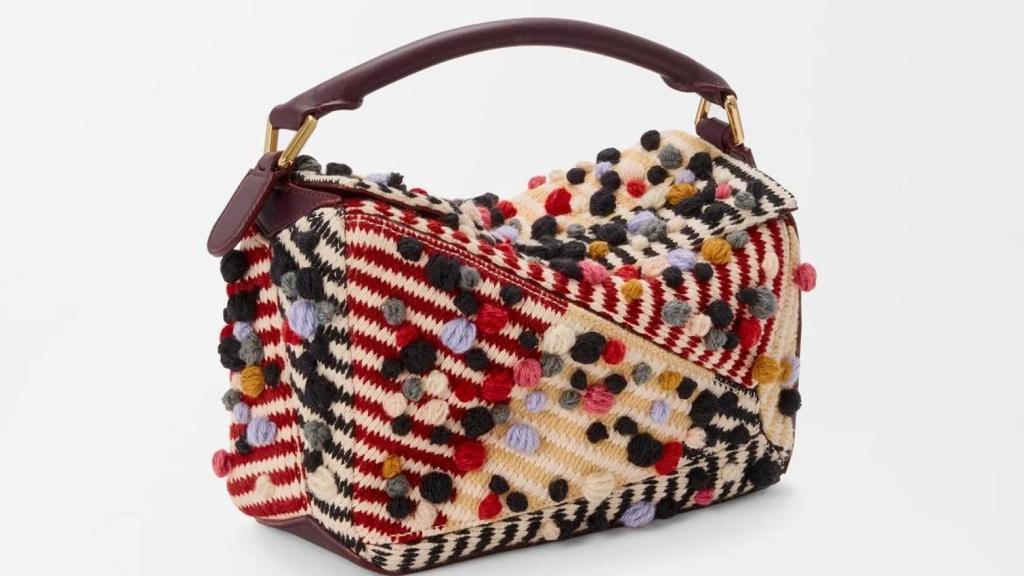 Bolso pequeño Puzzle en tejido bordado.