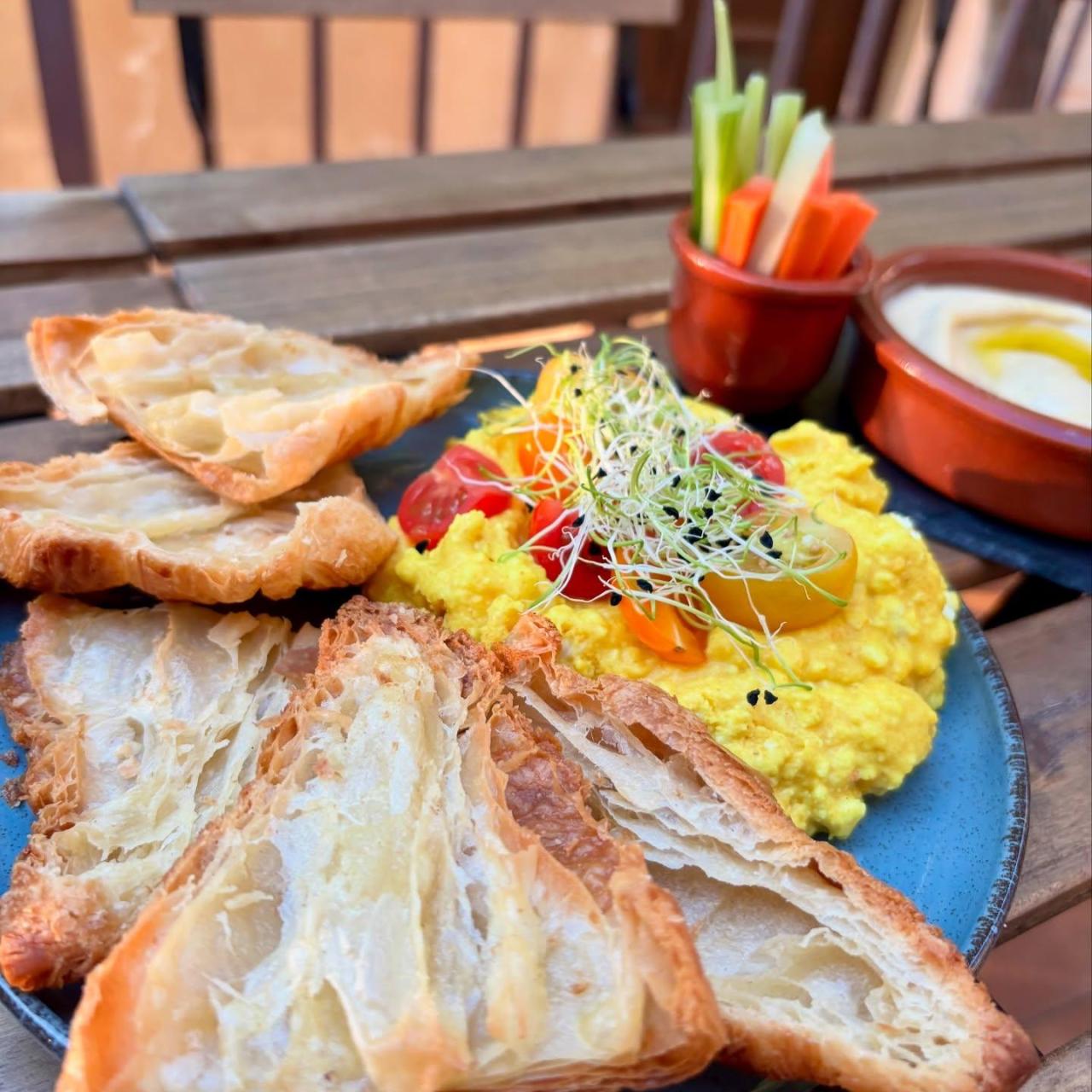 Más fotos del brunch de Naturalmente Italian Coffee & Bakery.