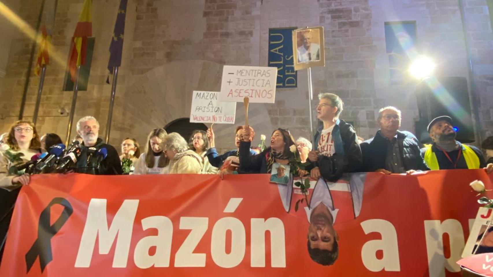 Última manifestación en contra el presidente de la Generalitat.