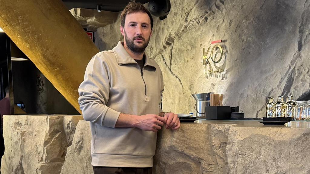 Marcos en el restaurante KO del Bernabéu.