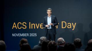 Juan Santamaría, CEO de ACS, en la presentación del 'Data Center Investor Day 2025' del grupo.