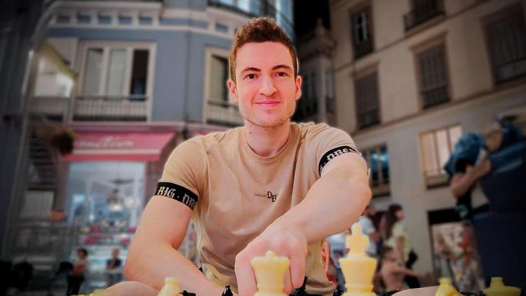 Alberto Toval, ajedrecista y fisioterapeuta.