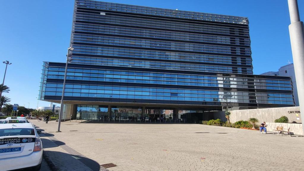 Entrada de la Ciudad de la Justicia de Las Palmas de Gran Canaria.