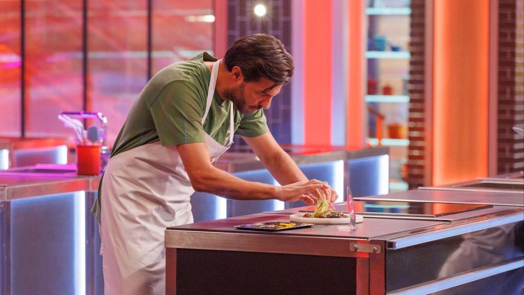 Miguel Torres es el principal favorito para ganar 'MasterChef Celebrity 10'.