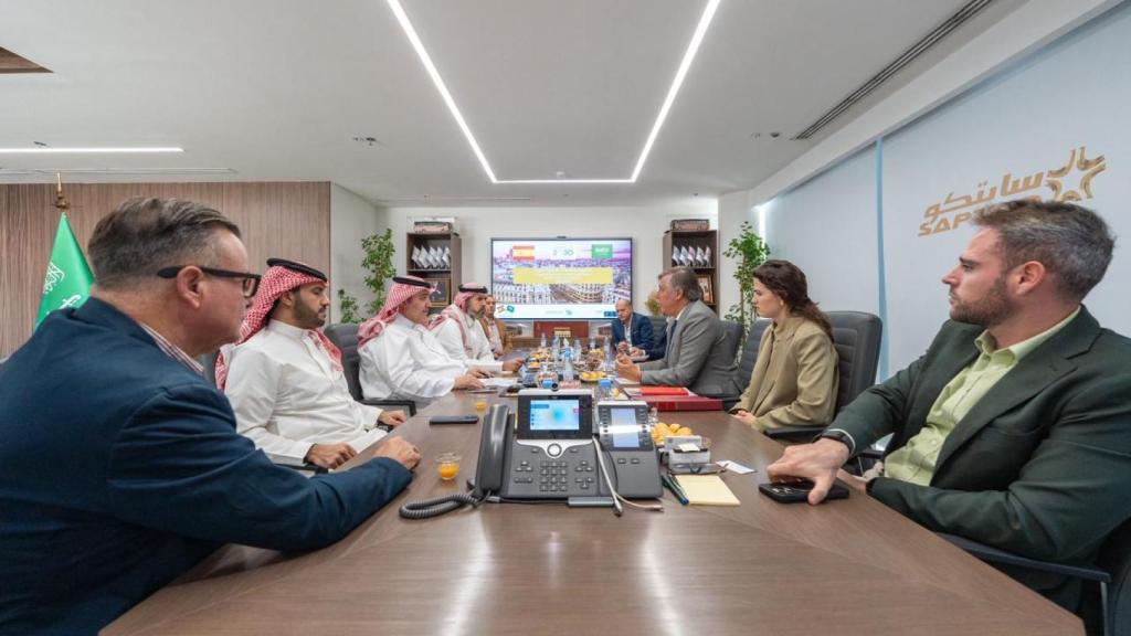 Una de las reuniones mantenidas.