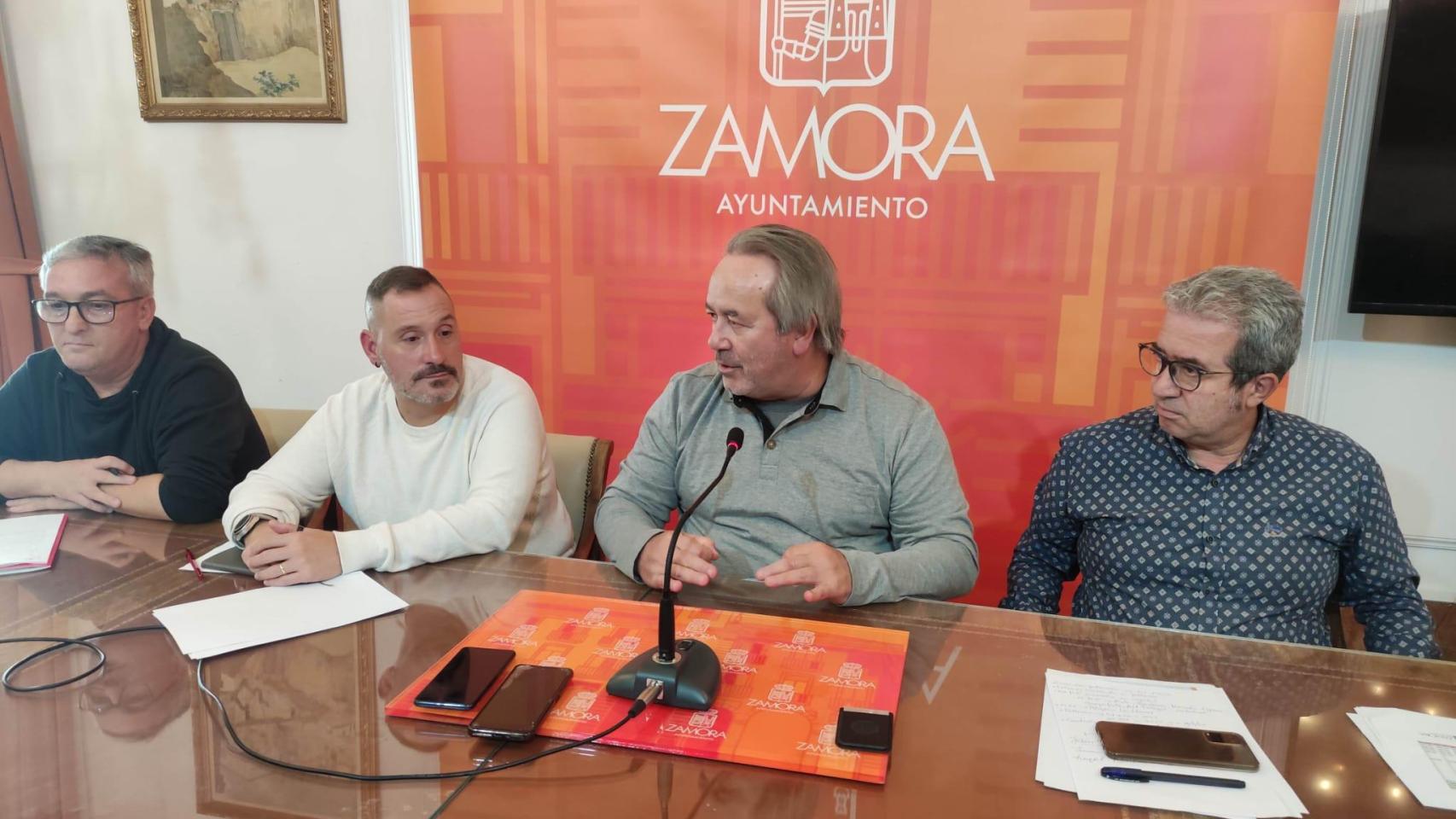 La Mesa de Diálogo Social valora positivamente las actuaciones municipales en empleo, comercio y políticas sociales