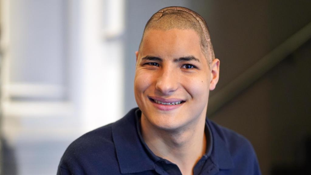 Roque, el joven superdotado de 18 años que sólo puede usar el 20 % de su cerebro.