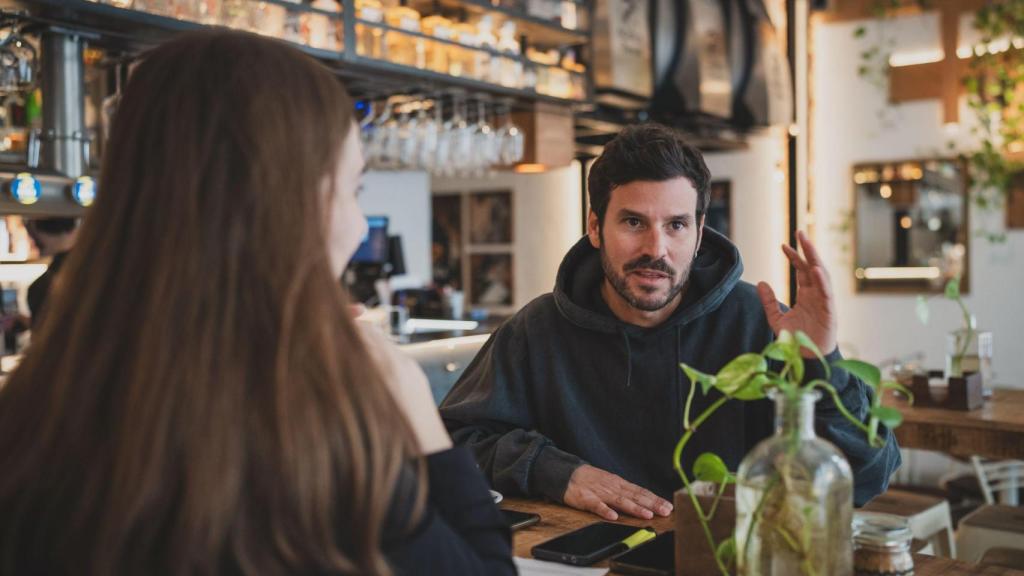 Willy Bárcenas durante la entrevista.