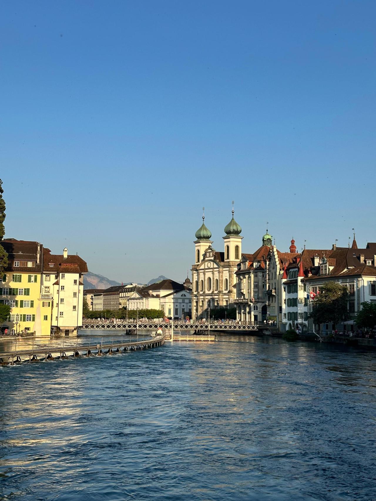 Lucerna, ciudad suiza en la que vive Noemí.