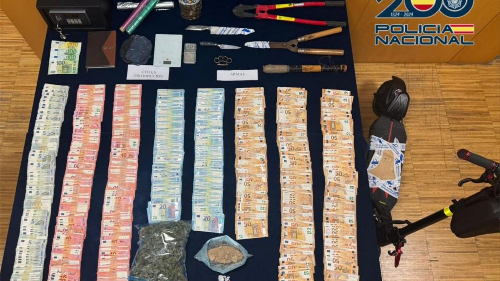 Material incautado en Vigo en una operación contra el narcotráfico, a 14 de noviembre.