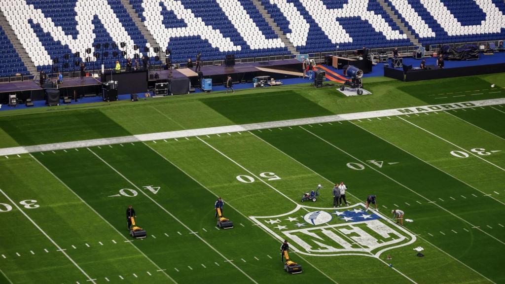 Los preparativos para el partido de la NFL en el Santiago Bernabéu