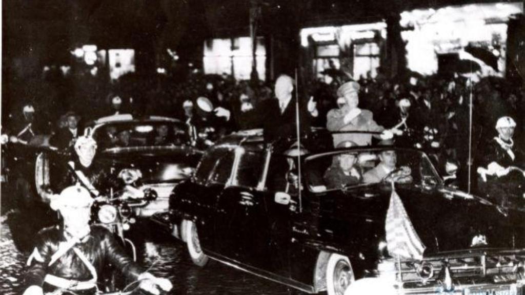 Franco y el general Eisenhower, en la Gran Vía de Madrid  el 21 de diciembre de 1959.