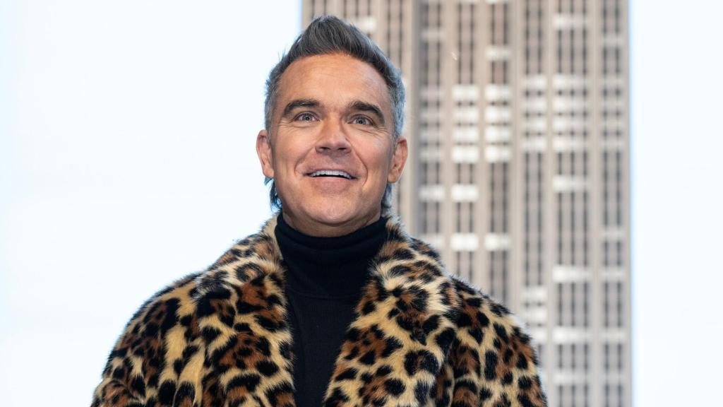 Robbie Williams ha explicado que su vista ha empeorado desde que toma medicamentos para bajar de peso.