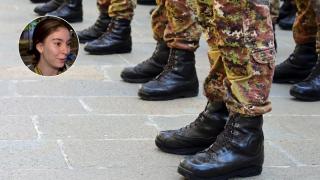 Montaje de una imagen de stock del servicio militar y de la joven.