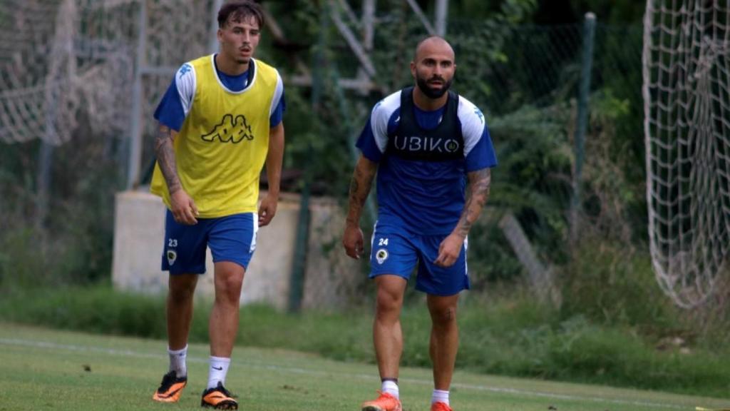 Javi Jiménez, derecha, durante un entrenamiento.