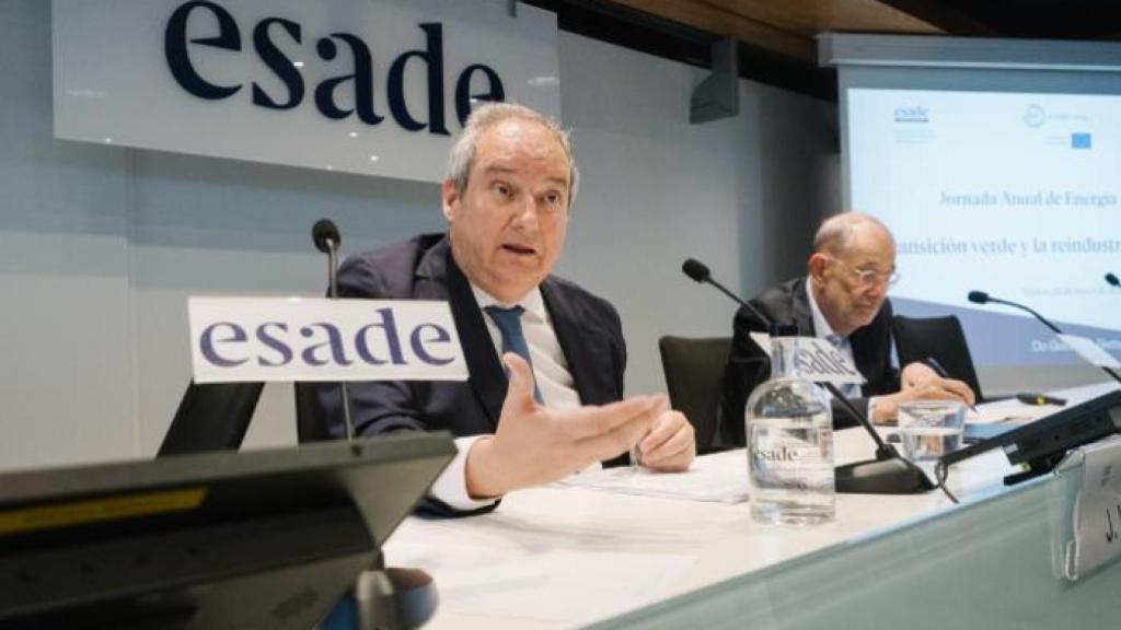 O Ministro da Indústria, Jordi Hereu, em maio de 2024, em evento organizado pela ESADE, universidade privada onde estudou administração e gestão de empresas.