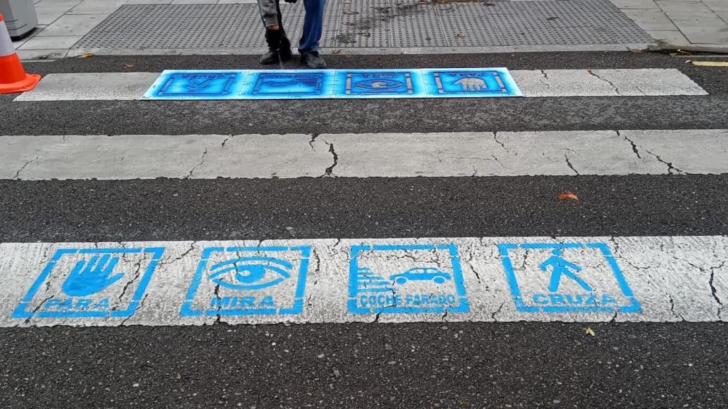 “Para, mira, cruza”: los nuevos mensajes ocultos en el asfalto de Zamora