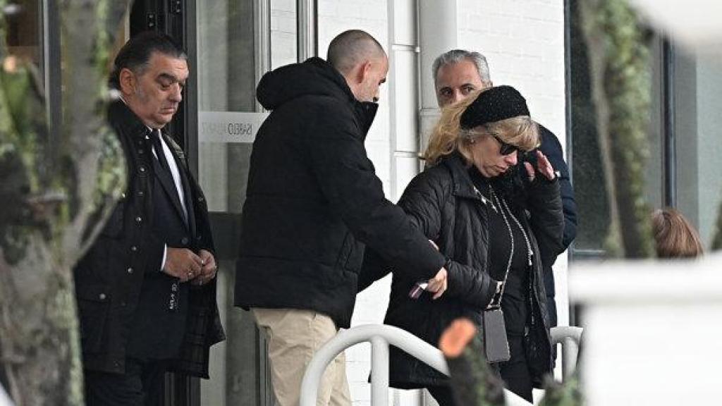 Los familiares de Encarnita Polo, en su funeral este sábado en Ávila.