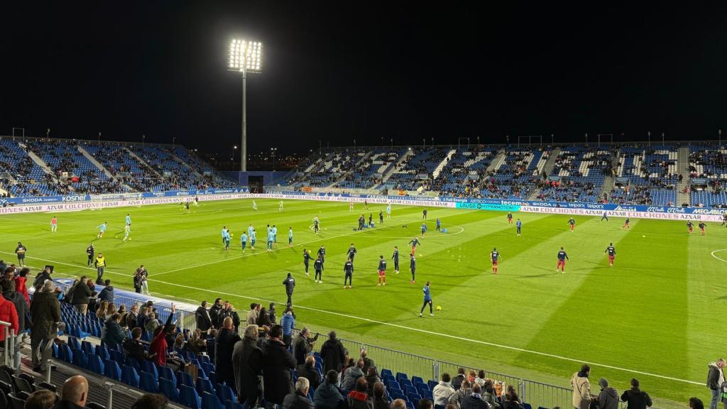 Calentamiento Ibercaja Estadio.