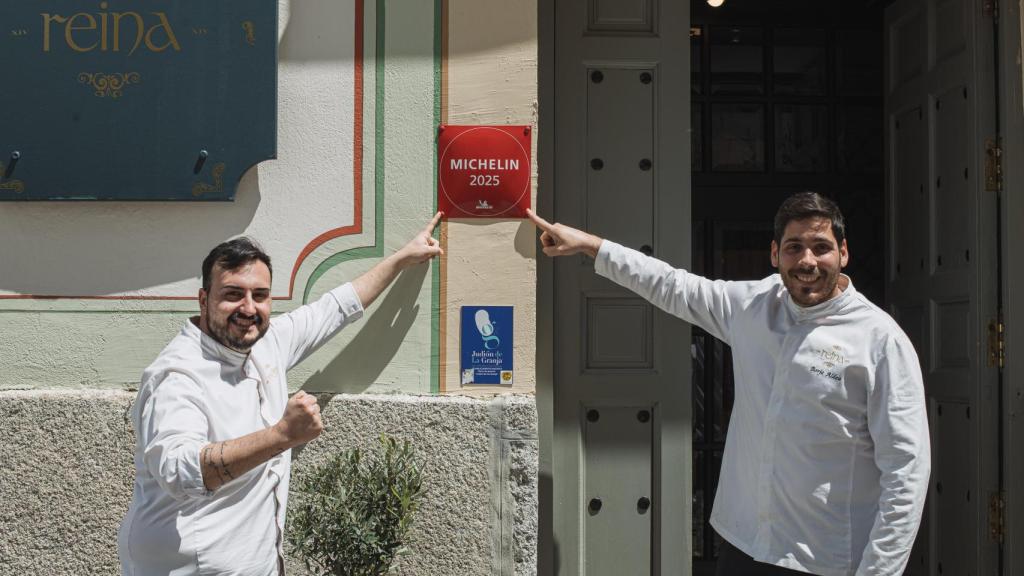 Borja Aldea junto a Borja Sanz, a cargo de los postres.